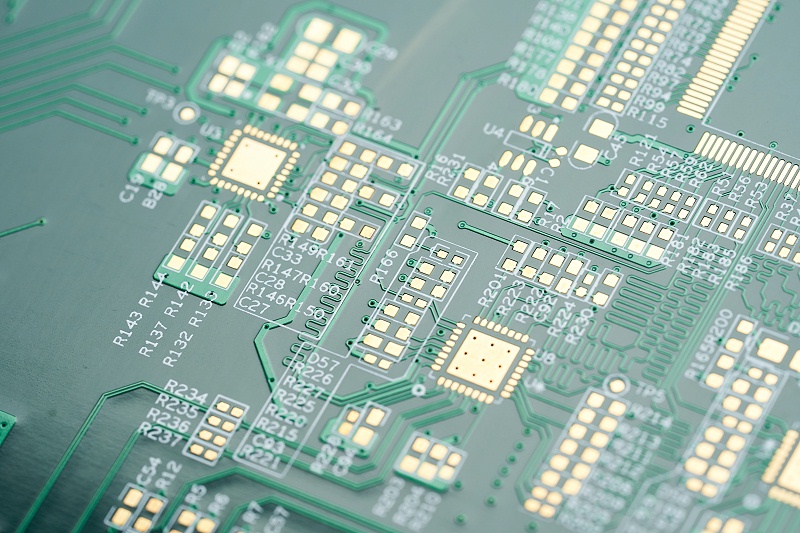 سازندگان PCB به شما می گویند که چگونه بین قطب های مثبت و منفی منبع تغذیه برد مدار تشخیص دهید؟